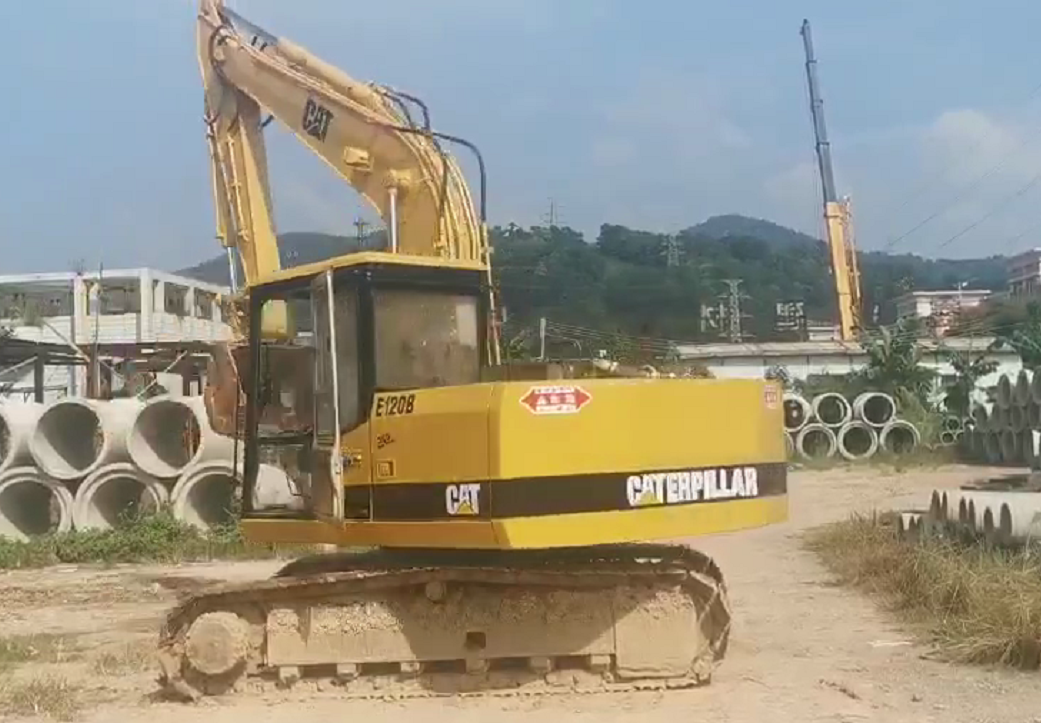中古CAT E120B掘削機販売中/中古キャタピラーE70B E120B E200B