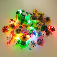 Décorations lumineuses pour chaussures d'enfant, accessoires de chaussures LED, 100 pièces/sac, vente en gros d'usine, plastique noir PVC