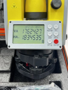 Teodolito Eletrônico de Marca Chinesa com Precisão de 2'' para Topografia e Construção - Product Image 3