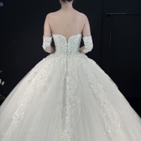 Importé italien maille robe de mariée estampage à chaud bas maille Arrangement de fleurs ongles perles a-ligne robe de banquet de mariage