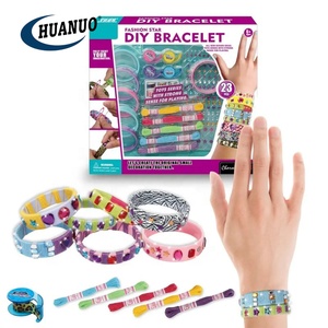 Pulsera de juguete hecha a mano para niñas, pulsera de diseño creativo - Product Image 1