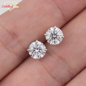 ต่างหูแบบติดหูทรงกลมประดับมอสซาไนต์ เงินแท้ 925 รุ่นโกลด์ลีฟ คลาสสิค สำหรับผู้หญิงและทุกเพศ - Product Image 4