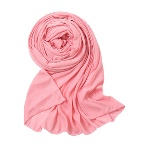 Écharpe longue en mousseline unie polyvalente pour <span class=keywords><strong>femme</strong></span>, style basique, respirante, légère, protection solaire, hijab pour activités de plein air - Product Image 3