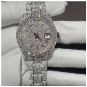 Montre mécanique automatique de luxe pour homme, personnalisée avec moissanite VVV colorée, de haute qualité, par un designer hip-hop de renom - Product Image 4