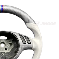 Volant en cuir et fibre de carbone style M Sport (ancien modèle vers nouveau) pour BMW Série 3, Série 5, E46, M3, M6, E61, E62, E63 – Amélioration de l'intérieur
