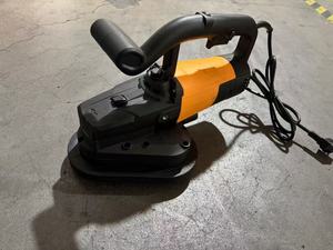 Machine de polissage électrique sans poussière à trois têtes pour sols. Polissage des sols en <span class=keywords><strong>béton</strong></span> et en ciment. - Product Image 2