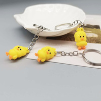 Porte-clés et pendentif mignon en forme de mini-voiture et de canard jaune, en caoutchouc PVC, style dessin animé/anime, décorations pour clés