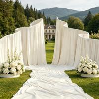 Support de toile de fond incurvé en métal en forme de S pour mariage, support de drapé ondulé pour décoration de fond de cérémonie de mariage en extérieur dans un château