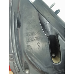 Venta al por mayor para 2021 <span class=keywords><strong>Maserati</strong></span> Levante LED luces traseras luces de advertencia traseras de <span class=keywords><strong>coche</strong></span> originales - Product Image 2