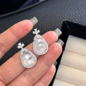 Collar con Colgante de Plata de Ley S925 de Alta Gama, Estilo Chino Nuevo, Fulu con Incrustaciones de Jade Natural de Calidad Superior, Verde Intenso - Product Image 1