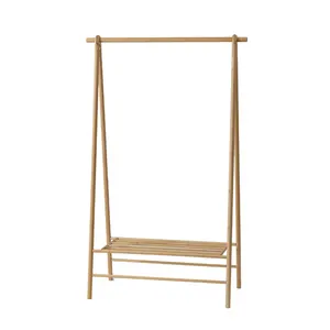Schlussverkauf Bambus-Bekleidungsregal individueller hochwertiger Kleideraufhänger-Rack Stand faltbares Design Bambus-Boden stehender Kleideraufhänger