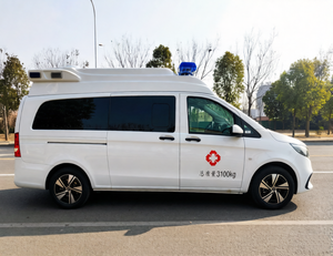 Nouvelle <span class=keywords><strong>ambulance</strong></span> de transfert d'urgence pour patients Mercedes avec équipement médical Euro 5 Essence Transmission automatique Longueur 3-8m - Product Image 2