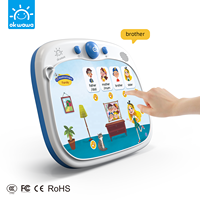 Machine d'apprentissage éducatif précoce avec différentes cartes flash de titre pour exercer la pensée et les capacités cognitives des enfants