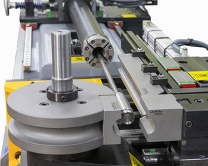 Máquina Dobladora <span class=keywords><strong>de</strong></span> Tubos CNC para Tubos <span class=keywords><strong>de</strong></span> Caldera <span class=keywords><strong>de</strong></span> 75, 90, 100 y 125 <span class=keywords><strong>mm</strong></span>, Precios <span class=keywords><strong>de</strong></span> Máquinas Dobladoras <span class=keywords><strong>de</strong></span> Tubos Cuadrados y Redondos - Product Image 6