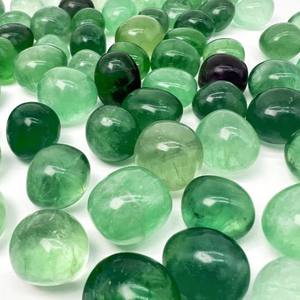 Pierre de Fluorite Verte Naturelle Polie de 10-30 mm, Pierre Roulée de Guérison Spirituelle, Vente Chaude - Product Image 2