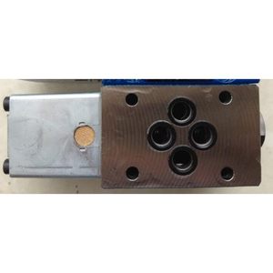 Vanne directionnelle hydraulique Rexroth 4WP 6 D60/N à quatre voies, fabrication allemande - Product Image 3