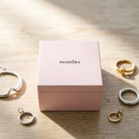 Boîte à bijoux en bois brillant avec doublure en daim, plateau amovible à compartiments multiples, boîte de rangement personnalisable avec logo pour bagues, boucles d'oreilles, bracelets, cadeaux