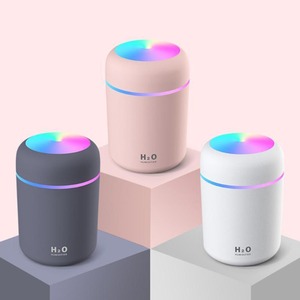 Humidificador de aire eléctrico portátil, difusor de aceite aromático, pulverizador de niebla fría con USB, luz nocturna colorida para el hogar y el coche, 300ml - Product Image 1