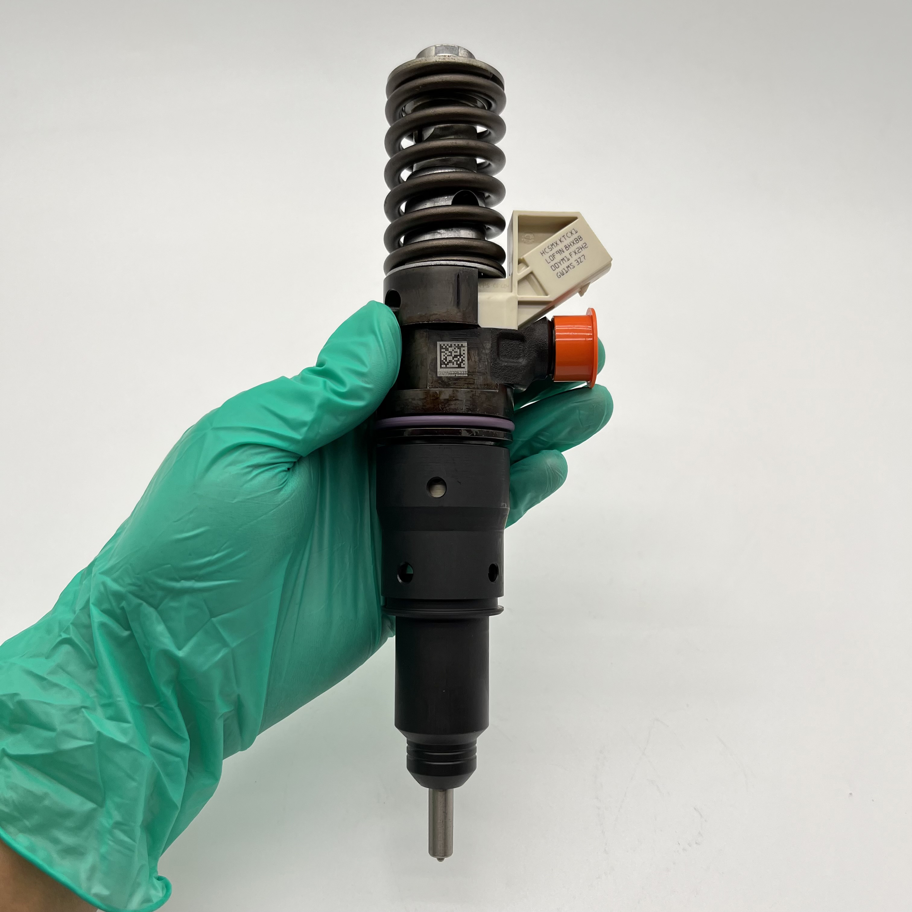 diesel fuel Injector 22374644 85013914 BEBE1R11202 BEBE1R11402 for VOLVO HDE16 DST Common rail injector 22374644 BEBE1R11202