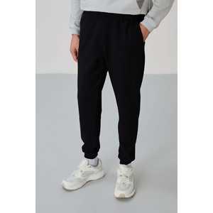 Conjunto Deportivo Herbert Ta para Hombre, Color Negro Piedra, Casual, Transpirable, con Cuello Alto, Pantalones Deportivos, Talla Adulto - Product Image 3