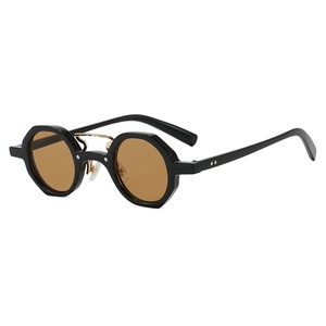 Lunettes de soleil Kedun rétro personnalisées à petite monture, style hip-hop punk, protection UV400 pour femme, nouvelle collection 2025, tendance et stylées - Product Image 6