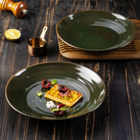 Assiettes à steak en grès réactif brillant vert foncé YAYU pour la restauration et l'hôtellerie – Vente en gros usine