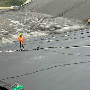 Membrane anti-infiltration Géomembrane HDPE Parfaite pour les étangs, les lagunes et les zones de confinement - Product Image 6
