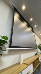 Écran de projection motorisé 4K de qualité supérieure pour plafond, 72-150 pouces, 16:9, encastré au plafond, électrique, tissu argenté 4K, écran de <span class=keywords><strong>cinéma</strong></span> maison - Product Image 5