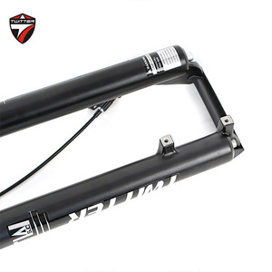 Fourche avant de VTT Twitter 27.5/29 pouces personnalisable couronne en aluminium <span class=keywords><strong>Suspension</strong></span> à pression d'air droite 9mm haute résistance - Product Image 5