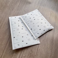 Enveloppes à bulles de luxe en PE vierge de haute qualité, épaisseur 1,5 mil, scellées à chaud, pour emballage OEM, expédition de chaussures, chaussettes, fourrures, personnalisables