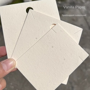 Biểu Tượng Tùy Chỉnh Đồ Trang Sức Giấy Hiển Thị Chủ Với Dập Nổi Và Lớp Phủ UV Cho Nhẫn Bông Tai Vòng Cổ Kẹp Tóc - Product Image 2