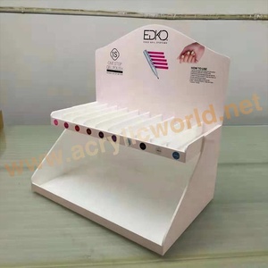 Étagère de présentation de baume à lèvres en acrylique personnalisée avec impression de logo, organiseur cosmétique pour comptoir de vente au détail - Product Image 4