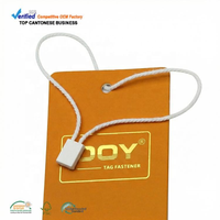 Fournisseur de cordons de fixation durables, conception personnalisée, étiquettes suspendues carrées avec logo en relief, cordes en coton de qualité supérieure
