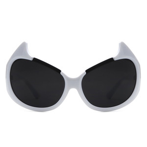 Vaelin - Occhiali da Sole Oversize Rotondi Stile Cat Eye alla Moda - Product Image 3
