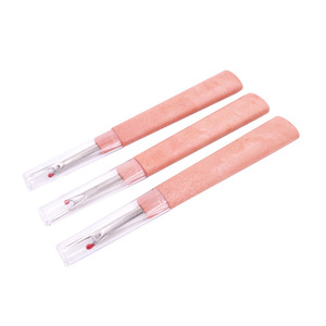 ที่ฉีดด้ายด้ามไม้ สำหรับงานเย็บปักครอสติช เครื่องมืองานฝีมือที่ทนทาน - Product Image 1