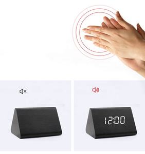 Sáng tạo im lặng lười biếng dạ quang đồng hồ điện tử thời trang LED gỗ đồng hồ bằng giọng nói kích hoạt tam giác nhỏ chuông báo động - Product Image 3