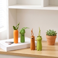 Porte-clés créatif avec lampe torche LED rechargeable, mini lampe torche portable, lumière de nuit en silicone pour enfants
