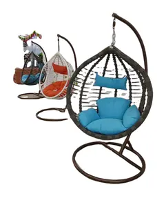 Venta al por mayor de alta calidad interior al aire libre patio mimbre colgante huevo columpio silla con soporte de metal Muebles de Jardín columpio silla