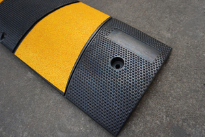 Reciclado nuevo barato camino <span class=keywords><strong>concreto</strong></span> plástico Interruptor <span class=keywords><strong>de</strong></span> <span class=keywords><strong>velocidad</strong></span> joroba <span class=keywords><strong>reductores</strong></span> <span class=keywords><strong>de</strong></span> <span class=keywords><strong>velocidad</strong></span> - Product Image 2