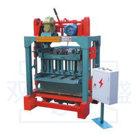 Petite machine à fabriquer des blocs, machine à briques pour la construction sur site et les projets de construction rurale en Afrique