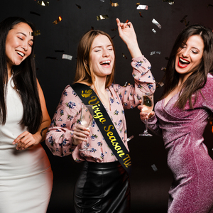 สายสะพายผ้าซาตินสีดำสำหรับฤดูของชาวราศีกันย์พร้อมแผ่นฟอยล์สีทองสายคาดเอววันเกิดของชาวราศีกันย์ - Product Image 5