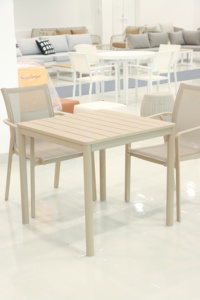 <span class=keywords><strong>Table</strong></span> <span class=keywords><strong>et</strong></span> chaises en PP résistantes aux intempéries <span class=keywords><strong>et</strong></span> bon marché, ensembles de tables en plastique durables pour restaurants, mariages, cafés, banquets <span class=keywords><strong>et</strong></span> plages - Product Image 5