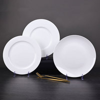 P & T Horeca Luxury 6 8 10 12 Inch Ensemble d'assiettes en céramique blanche Design moderne Plat à dîner rond en porcelaine Pack
