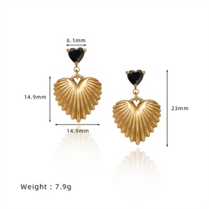 Pendientes de Corazón con Circonita Negra y Baño de Oro de 18K, Estilo Vintage, Regalo de Aniversario para Mujer - Product Image 6