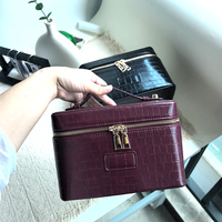 Organiseurs de maquillage personnalisés, sac de toilette de luxe avec insert amovible, fermeture éclair, sacs et étuis cosmétiques en cuir de crocodile PU pour voyage