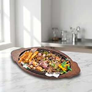 Plaque chauffante ovale en fonte avec support en bois - Product Image 3