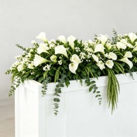 Chemin de table personnalisé en lys artificiels blancs, arrangement floral artificiel avec verdure tombante pour la décoration de scène de mariage et de banquet