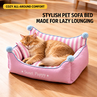 Canapé-lit carré lavable pour animaux de compagnie avec oreiller et coins à pompons, en velours peau de pêche antidérapant pour petits chiens et chats
