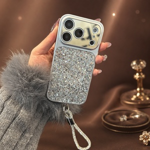 เคสโทรศัพท์ iPhone แบบกันกระแทก ดีไซน์สวยหรู พร้อมสายคล้องมือ ประดับเพชร - Product Image 1
