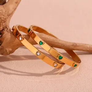 2024 Wholesale custom water proof jewelry heart cz diamond bracelet 18k gold bangle stainless steel bangle bracelet for girls women